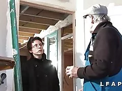 Kypsä Ranskan vakavia sodomisee gangbang kanssa papy